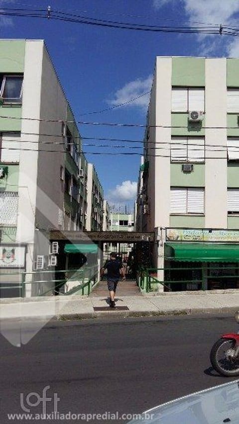 Image 19 - 234402